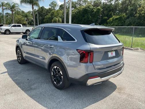2024 Kia Sorento S