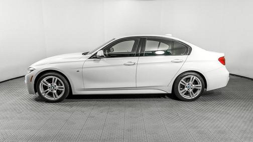 2018 BMW 330 i