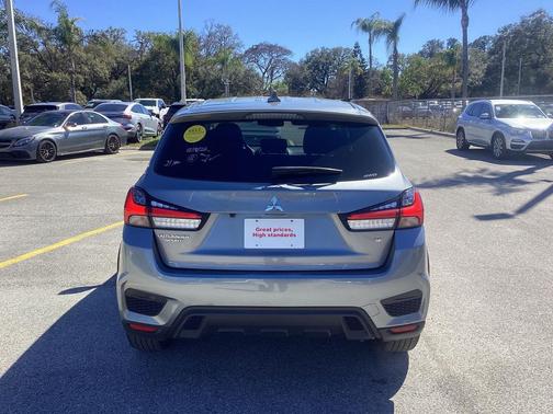 2024 Mitsubishi Outlander Sport SE