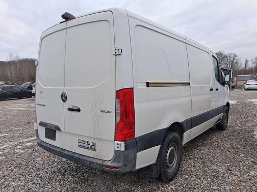 2022 Mercedes-Benz Sprinter 1500 Standard Roof I4