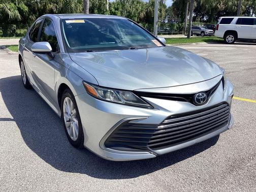 2022 Toyota Camry LE