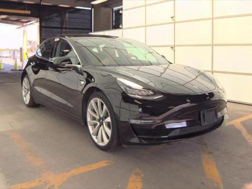 2018 Tesla Model 3 Long Range