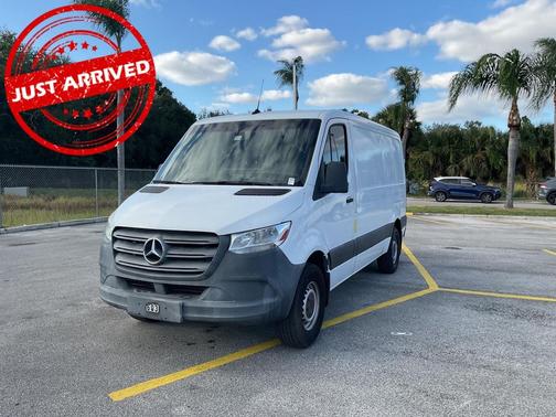 2019 Mercedes-Benz Sprinter 3500 Standard Roof