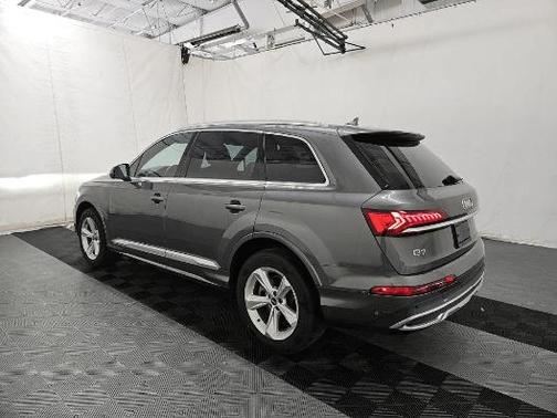 2021 Audi Q7 45 Premium