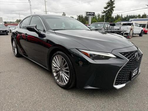 2022 Lexus IS 300 Base