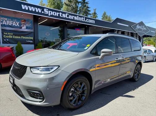 2021 Chrysler Pacifica Touring L