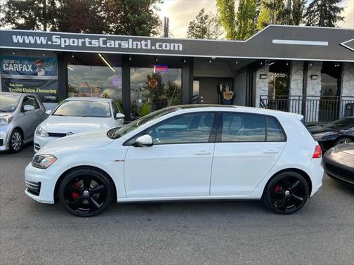 2016 Volkswagen Golf GTI 2.0T SE 4-Door