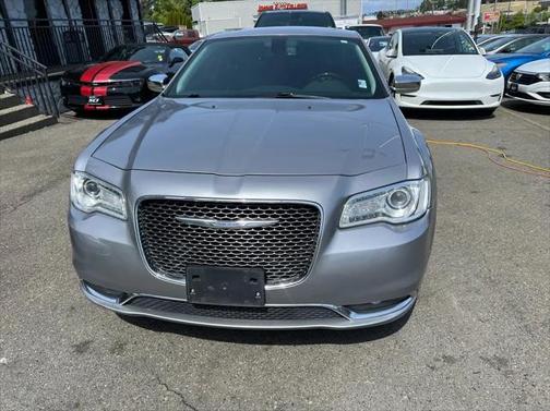 2017 Chrysler 300C Base