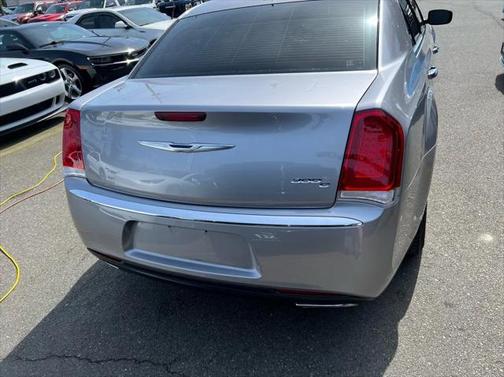 2017 Chrysler 300C Base