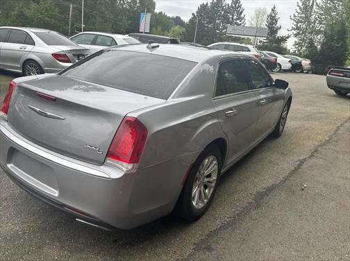 2017 Chrysler 300C Base