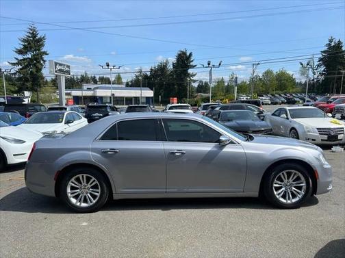 2017 Chrysler 300C Base