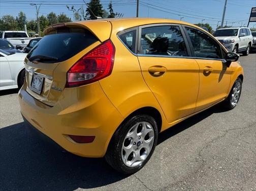 2011 Ford Fiesta SES
