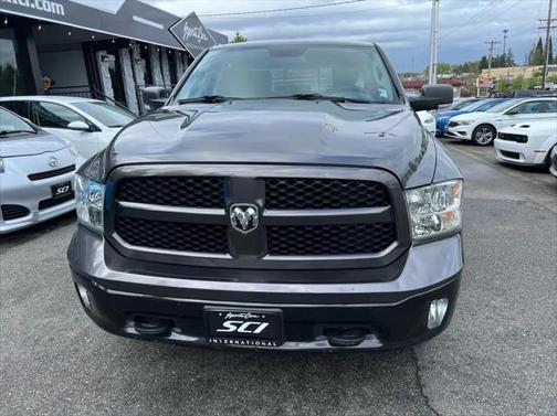 2016 RAM 1500 SLT