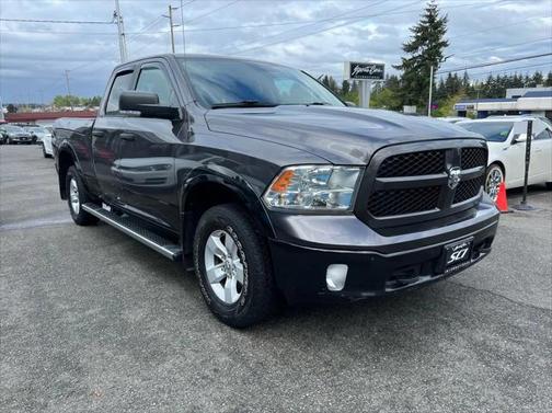 2016 RAM 1500 SLT