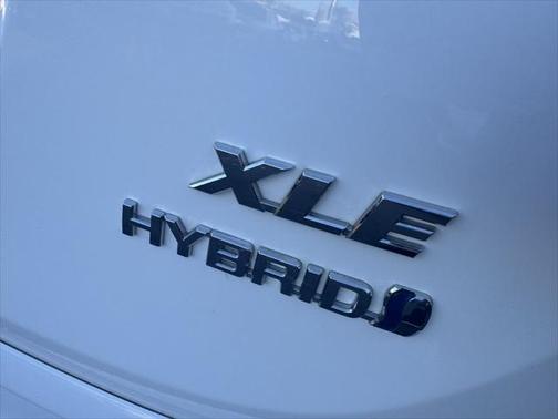 2018 Toyota RAV4 Hybrid XLE
