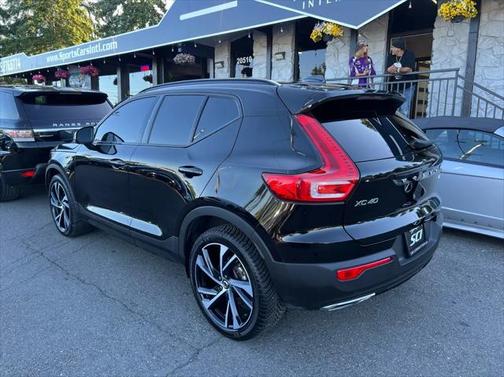 2020 Volvo XC40 T5 R-Design