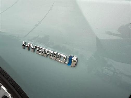 2019 Toyota Prius LE