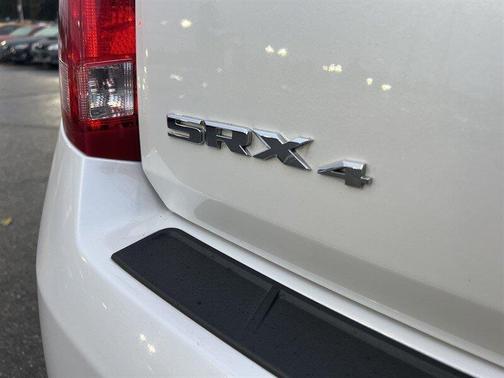 Photo 3 of 18 of 2015 Cadillac SRX Luxury Collection