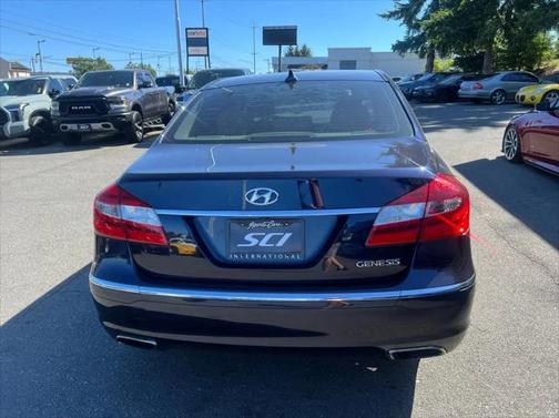 2012 Hyundai Genesis 3.8