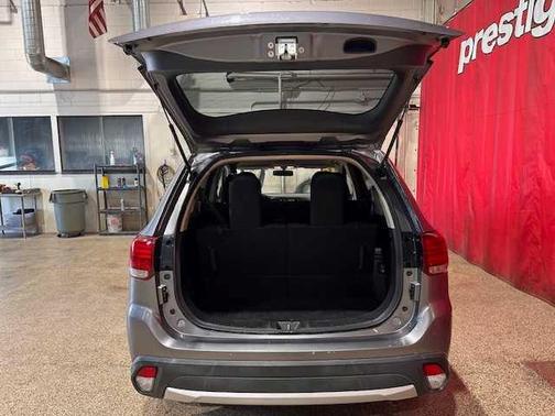 2018 Mitsubishi Outlander SE