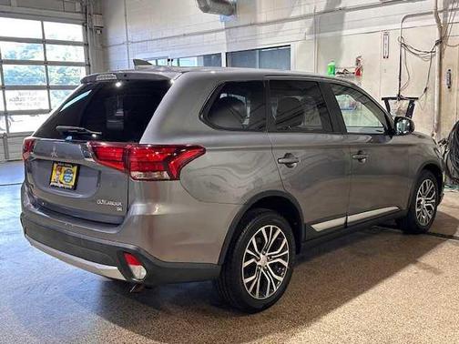 2018 Mitsubishi Outlander SE