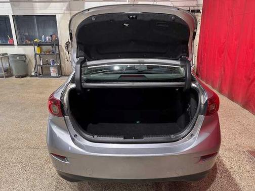 2016 Mazda Mazda3 i Sport