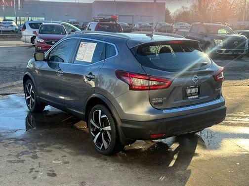 2022 Nissan Rogue Sport SL