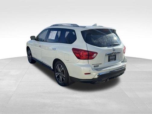 2020 Nissan Pathfinder Platinum