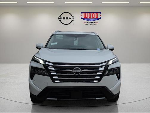 Everest White P 2026 Nissan Rogue Platinum