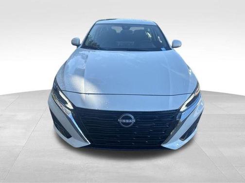 2025 Nissan Altima SL