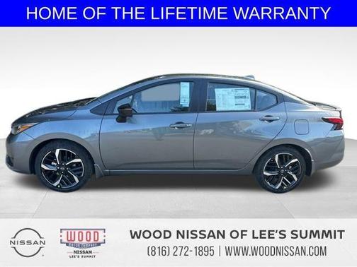 2025 Nissan Versa 1.6 SR