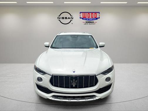 Silky Silver 2020 Maserati Levante GranLusso
