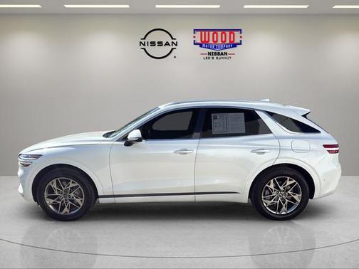 Uyuni White 2023 Genesis GV70 2.5T