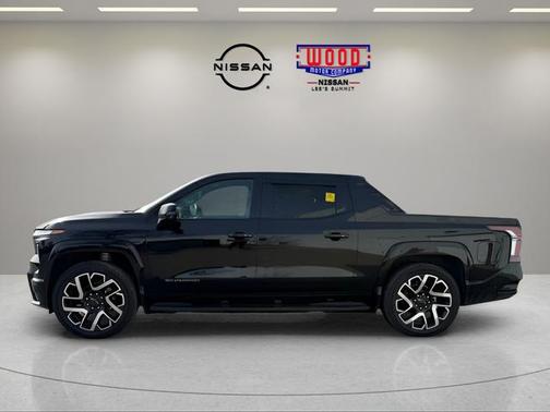 2025 Chevrolet Silverado EV RST