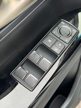 2021 Lexus LX 570 Three-Row