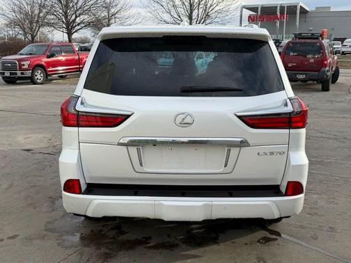 2021 Lexus LX 570 Three-Row