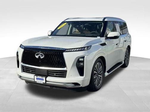 2025 INFINITI QX80 Luxe