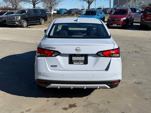 2025 Nissan Versa 1.6 SV