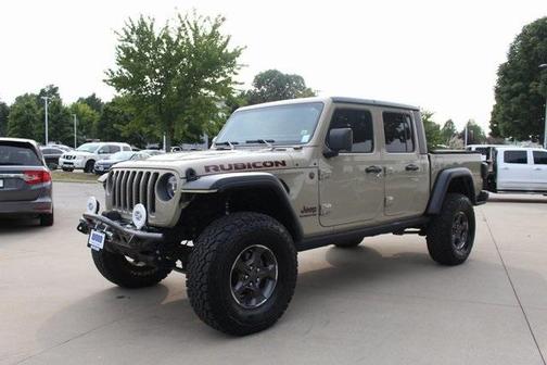 Photo 3 of 32 of 2020 Jeep Gladiator Rubicon