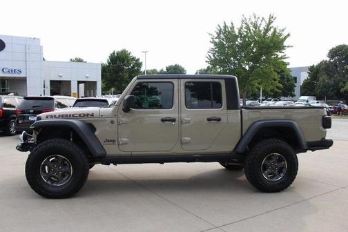 Photo 4 of 32 of 2020 Jeep Gladiator Rubicon