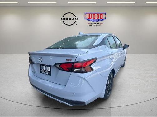 2025 Nissan Versa 1.6 SR