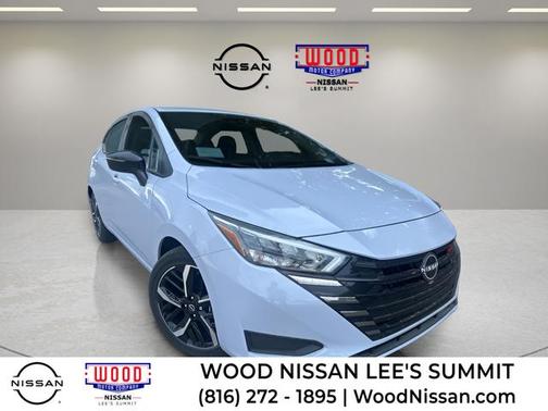 2025 Nissan Versa 1.6 SR