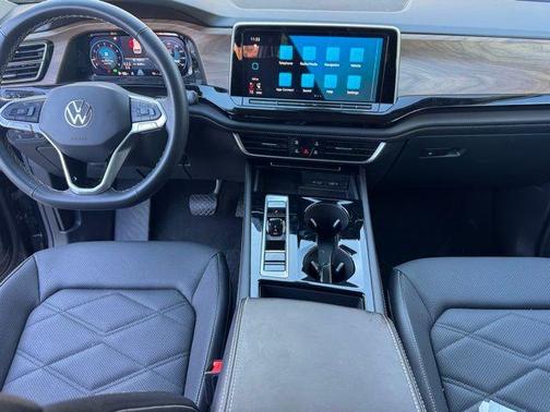 2024 Volkswagen Atlas 2.0T SE