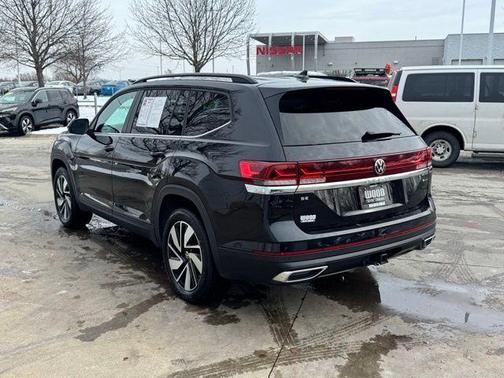 2024 Volkswagen Atlas 2.0T SE