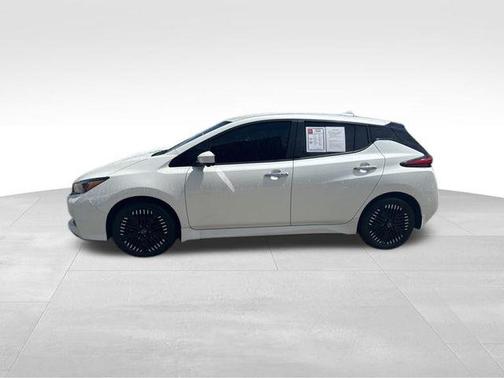 2023 Nissan Leaf SV PLUS