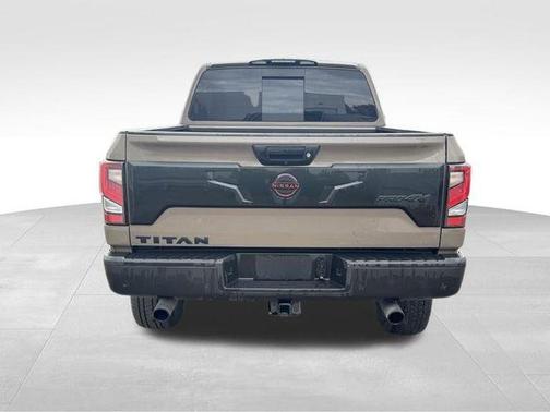 2024 Nissan Titan PRO-4X