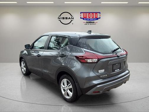Gun Metallic 2025 Nissan Kicks Play S