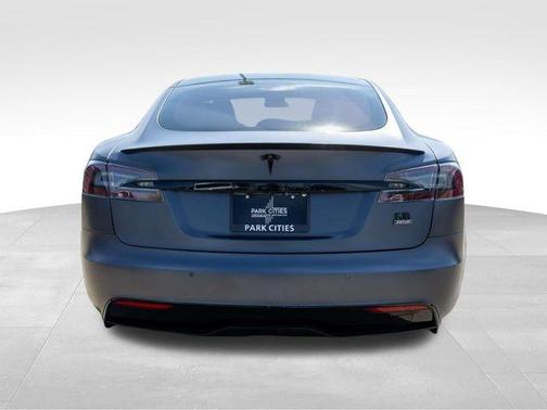2021 Tesla Model S Plaid