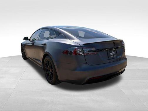 2021 Tesla Model S Plaid
