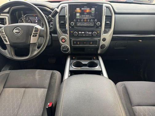 2021 Nissan Titan SV